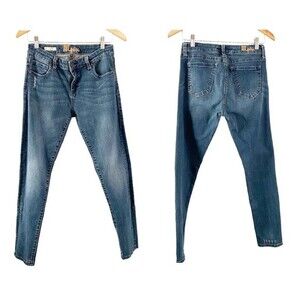 Kut from the Kloth Katy Boyfriend Medium Wash Straight Light Distressing 2